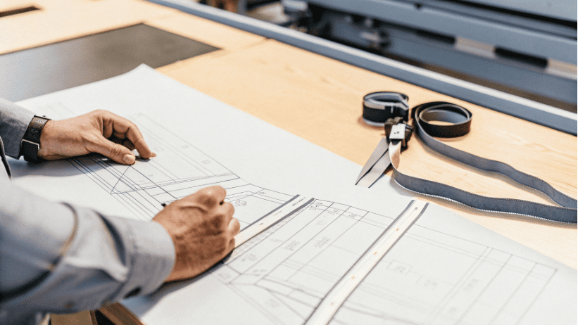 Factory planner looking at a layout diagram
