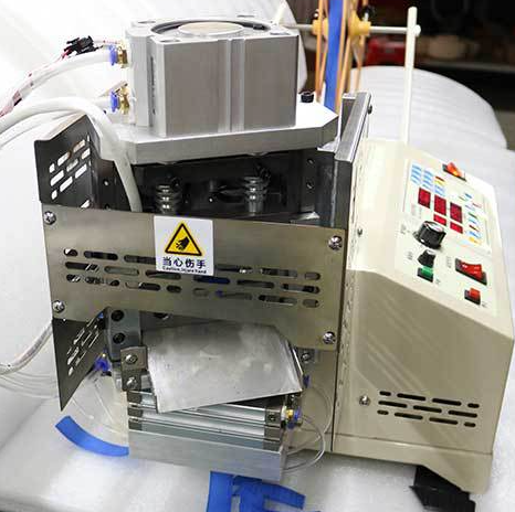 How to Reduce Material Waste When Using an Automatic Webbing Angle Cutting Machine?