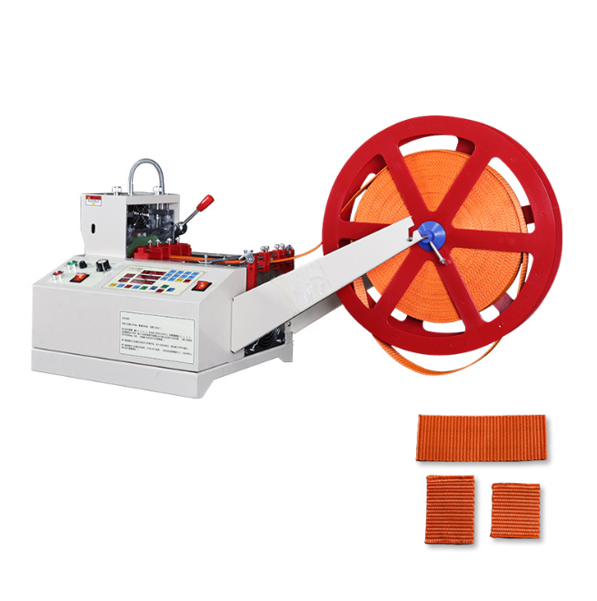 Automatic webbing cutting machine with integrated marking system